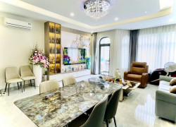 Mặt tiền trục chính Quận 4- KHÁNH HỘI- ngang hơn 5m cao 5 tầng đủ nội thất: 15 Tỷ nhỉnh. 0933910039