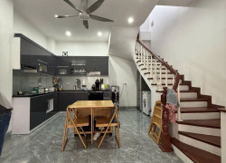 Nhà đẹp Yên Phụ, sát Hồ Tây, 2 thoáng, nhà dân xây chắc chắn, 6 tầng giá nhỉnh 10 tỷ