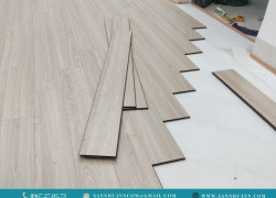 Sàn gỗ cốt nâu có tốt không? Top 5 sàn gỗ chịu nước tốt nhất