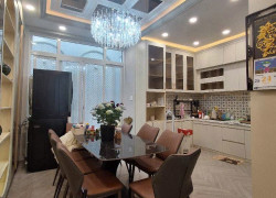 BÁN NHÀ MỚI QUẬN 7 - FULL NỘI THẤT - LÔ NHÌ HUỲNH TẤN PHÁT