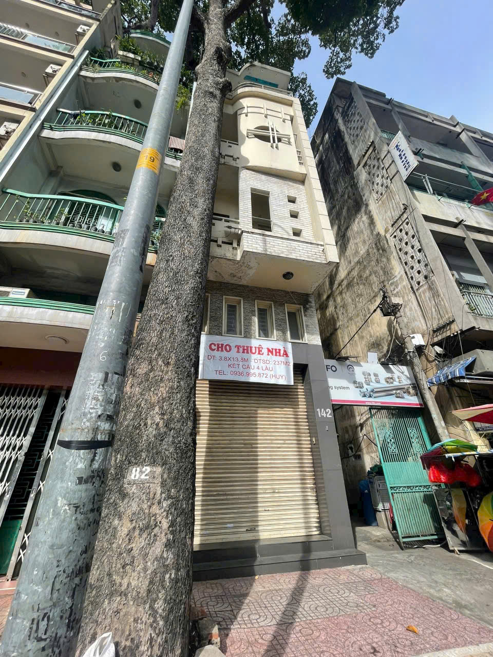 Chính Chủ Bán Mặt Tiền Nguyễn Tri Phương, P.9, Q.5. DT: (3.7 x 13.8m), Chỉ 25 Tỷ, Tell: O911.16O.692
