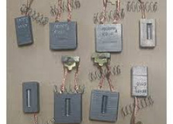 Cung cấp  chổi than công nghiệp, tay lấy điện AKAPP: K91P, C91A