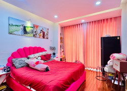 Bán nhà Huỳnh Văn Bánh, HXH, 50m², 4 tầng, sát mặt tiền, nhỉnh 9 tỷ.