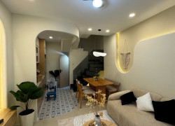 Trường Sa Phú Nhuận 28m², nhà đẹp 5 tầng, Ở ngay, full công năng, giá chỉ 7.85 tỷ.