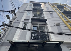 Trung tâm Phú Nhuận, ba mặt hẻm xe hơi tránh, nhà 5 tầng chỉ 8 tỷ.