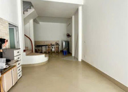 Lạc Long Quân - ngõ nông, thông - 100m ra Hồ Tây - nhà dân xây - 65m2x6 tầng giá nhỉnh 9 tỷ.