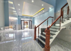 Bán nhà riêng đẹp tại Đường 6, Hiệp Bình Chánh, Thủ Đức, 5,7tỷ, 60m2 đủ công năng, sổ vuông A4