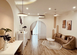ROYAL CITY , căn 1 PN , ST 55M2 , giá 6,x tỷ , LH : 0584146888 khi quan tâm hãy kết bạn zalo em gửi căn