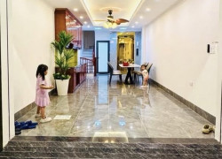 Bán gấp nhà Gia Thụy, sẵn sổ trong két 51m, nhỉnh 9 tỷ