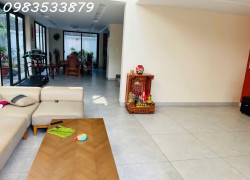 Biệt thự khu bên sông, Hiệp Bình Chánh, Thủ Đức - 198m2 x 4 tầng