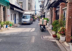 Bán nhà hẻm 6m gần Đầm Sen-nhà mới-sổ vuông vức-khu dân trí-giá tốt