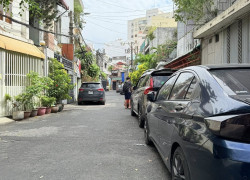 CHƯA ĐẾN 9 TỶ - có ngay nhà hẻm xe hơi đỗ cửa Quận 3 - gần 40m2, 3 tầng, vị trí cực đẹp.