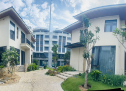 L'aurora Phu Yen Dự án nghỉ dưỡng 5* đầu tiên ở Phú Yên sở hữu vị trí đắc địa 4 mặt tiền đường sát biển.