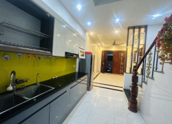 Bán nhà Thanh Am, Việt Hưng,đón quy hoạch mặt đường 9m, giá nhỉnh 5 tỷ/ 32m2