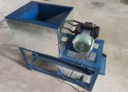Máy tách ruột ốc