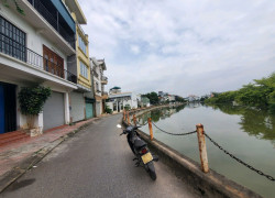 Bán nhà Vườn Hồ 2,Cự Khối 3 tầng,83m,Mt8.2m oto tránh nhỉnh 16 tỷ