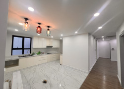 GIA ĐÌNH CẦN BÁN CĂN HỘ 4PN TẠI DỰ ÁN GOLDMARK CITY