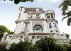Biệt thự gần 400m2 Khu cao cấp 204 Nguyễn Văn Hưởng Thảo Điền Quận 2