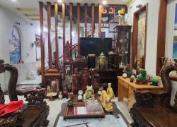 trước mặt hoạt động ĐỈNH 5 TẦNG (CÓ HẦM), địa chỉ VÀNG TP DĨ AN, 122M², CHỈ 10.8 TỶ TL