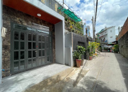 Bán nhà Đường Âu Cơ, Tân Phú - 63.3m2 - 4 PN - Hẻm 5m xe hơi vào nhà