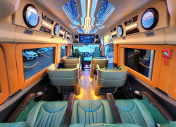 CHO THUÊ XE LIMOUSINE 9 CHỔ GIÁ RẺ TP.HCM