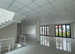 cho thuê nhà mặt tiền nguyên căn đường lê đinh thám giao duy tân 3 tầng dt 600 m2