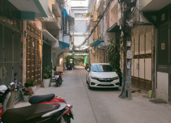 BÁN NHÀ 575/86 NGUYỄN ĐÌNH CHIỂU, QUẬN 3. DT: 3.2m*10m. 5 TẦNG. GIÁ 9.9 TỶ TL