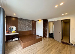 BÁN NHÀ 42M X6 MT 4,8TẦNG Ô TÔ VÀO NHÀ – THANG MÁY – VIEW VƯỜN HOA – ĐỐI DIỆN AEON