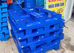 Pallet nhựa mặt kín siêu bền 0799345292