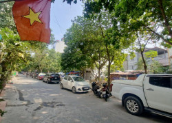 Nhà đẹp kinh doanh tại Văn Phú 19ty