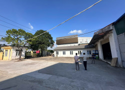 Cho thuê kho xưởng 1000m2 tại Thị trấn Phúc Thọ, trục Quốc lộ 32