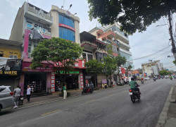 Bán nhà 99 Phạm Ngũ Lão, phường Lê Thanh Nghị, Hải Dương (nay là Hải Phòng). 135m2, MT 4.65m, 2 tầng, miễn TG