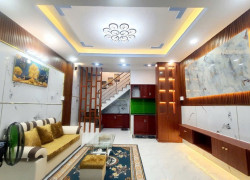 NHÀ 2 LẦU - SỔ RIÊNG - BÌNH ĐÔNG - Q8
