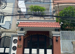 Bán nhà mặt tiền 3 lầu 5PN số 22 Quách Hữu Nghiêm Q.Tân Phú