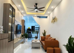 Cực hiếm nhà đẹp Đội Cấn ngõ thông ô tô đỗ cổng mặt tiền rộng 45m² x 5 tầng hơn 10 tỷ