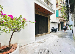 Bán nhà ngõ 132 cầu giấy 59m x5 tầng giá 15,5 tỷ ,cách ô tô 20m