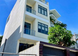 Nhà 4 tầng, 1 xẹt Đỗ Xuân Hợp, Phước Long B (Q9 cũ), đối diện chợ, 4 phòng ngủ, nhỉnh 5 tỷ