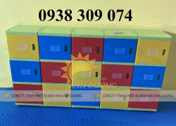 Tủ đựng cặp mầm non, tủ nhựa đựng balo mầm non chia theo ô