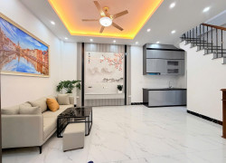 Bán nhà liền kề Kẻ Tạnh – Giang Biên, 5 tầng mới đẹp, gần ngõ ô tô tránh, giá chỉ 5.95 tỷ