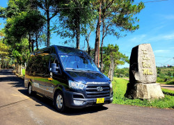 DỊCH VỤ CHO THUÊ XE LIMOUSINE 11 CHỖ GIÁ TỐT