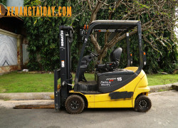 Xe nâng điện ngồi Komatsu 1.5 tấn khung 3m dịch giá
