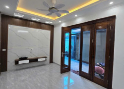 Nhà đẹp 5 tầng ô tô cách 1 nhà ra mặt phố Thuỵ Phương, Bắc Từ Liêm 33m2 giá 7.5 tỷ
