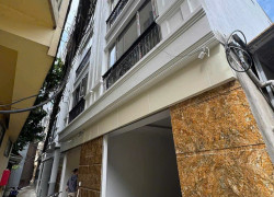 Bán nhà 5 tầng đẹp lô góc gần mặt phố Hồ Tùng Mậu, Bắc Từ Liêm 33m2 giá 8.3 tỷ