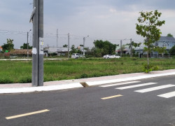 Bán nhanh và gấp 125m2 đất mặt tiền Nguyễn Trung Trực  trung tâm Bến Lức, 15tr/m2,shr