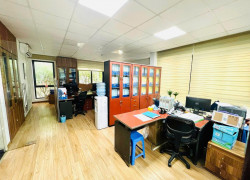 Hiếm! Bán toà văn phòng Đặng Văn Ngữ, view Hồ Đắc Di, Đống Đa DT 110m2, MT 7m, ô tô, kinh doanh sầm uất