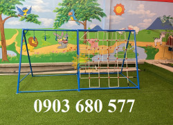 Thang leo vận động thể chất ngoài trời cho trẻ em