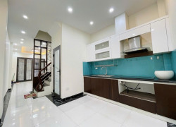 BÁN NHÀ NGỌC THỤY ĐẸP  LONG LANH - NGÕ THÔNG ,  40M² GIÁ HƠN 7 TỶ