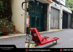 [Xe Nâng Tay 3 Tấn – Giải pháp nâng hạ hàng hóa nặng hiệu quả và tiết kiệm]