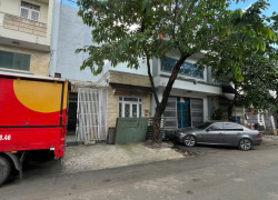 Bán nhà cấp 4 MT đường 12m KDC chợ đầu mối nông sản Thủ Đức