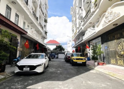 Siêu phẩm 5 Tầng khu VIP phân lô đường NGUYỄN ẢNH THỦ, Diện tích 51m2 (4 x 12.9), đường nhựa 10m có vỉa hè.